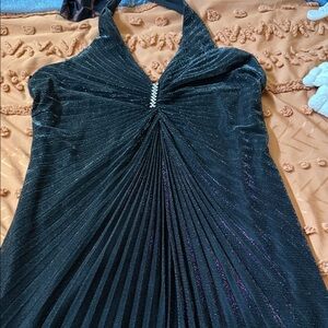 Glamorous Black Pleated Backless Dress